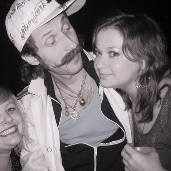 Meet your Posher, Sarah - Picture 1 of 1